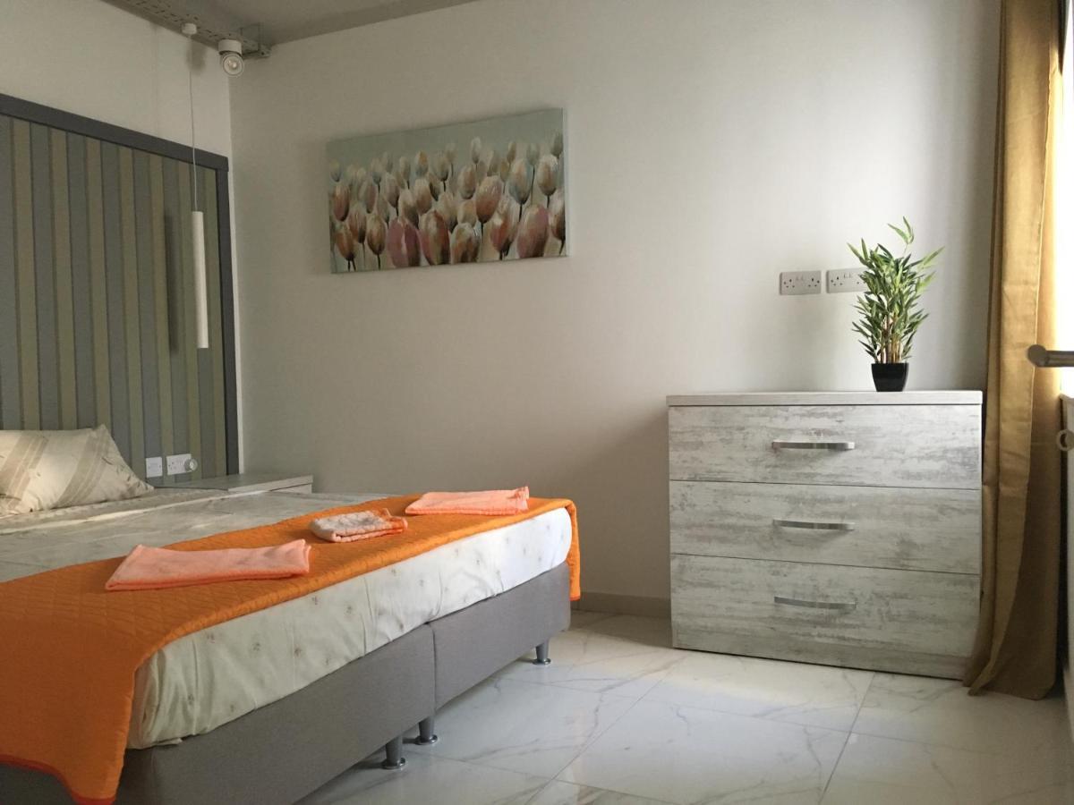 Seaside Spirit Apartment Ta Xbiex Екстериор снимка